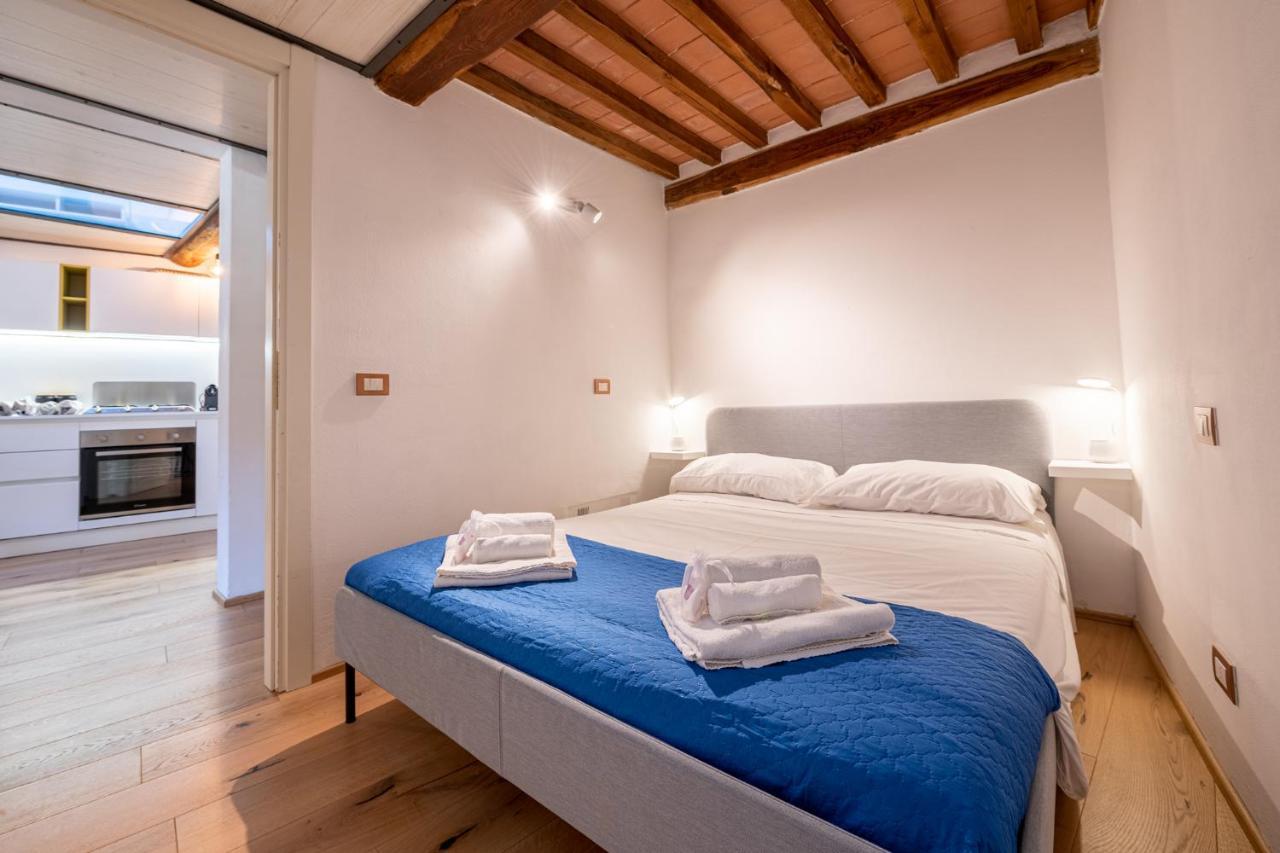 Casa San Paolino Dentro Le MuraElegant Flat Wifi E Selfcheckin لوكا المظهر الخارجي الصورة